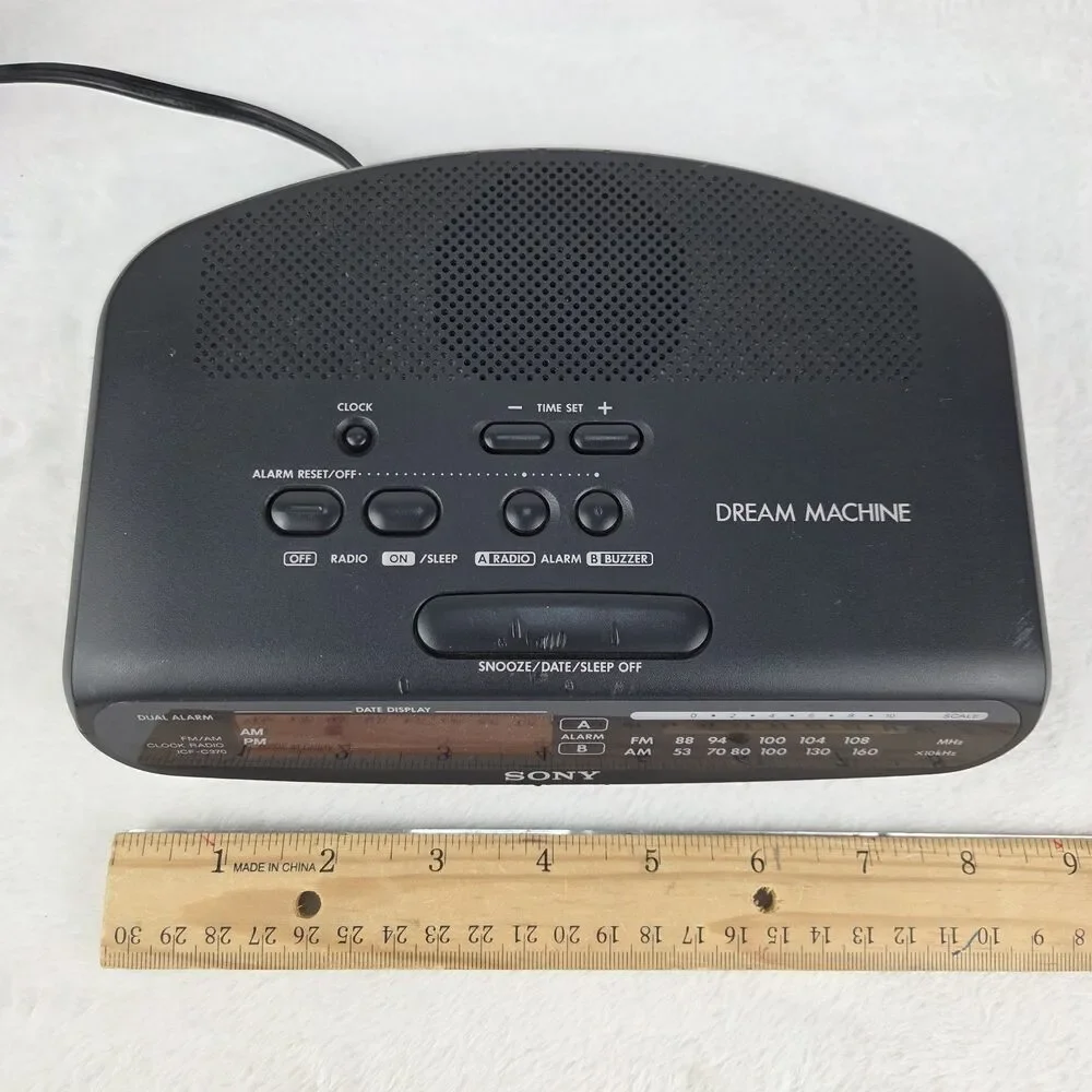 Vintage Sony Dream Machine ICF C370 Alarm Clock Radio Dual Alarm FM AM Tested